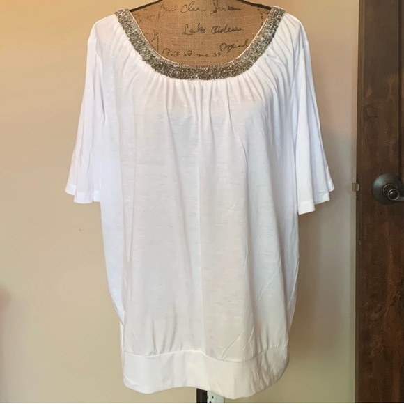 Pretty plus top-New without tag! - Picture 1 of 4